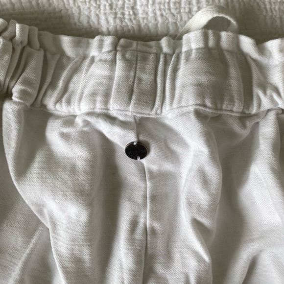 Billabong white shorts - Picture 5 of 5